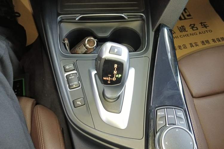 Used BMW 3 Series 2019 320Li Fashion Model
