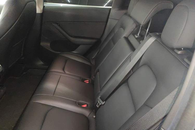 Used Tesla Model Y 2022 Rear-Wheel-Drive Version
