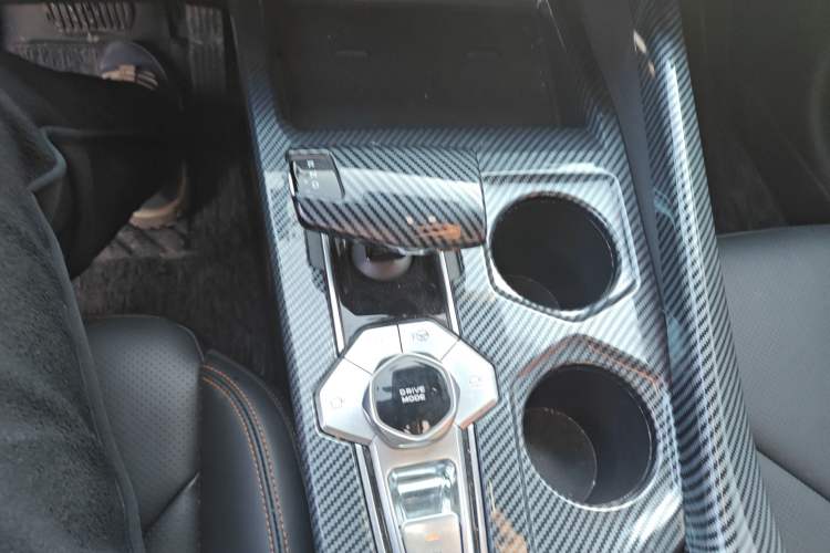 Used Changan UNI-V 2022 1.5T Smart Navigation Version
