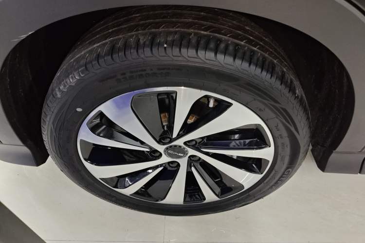 Used BYD Song PLUS New Energy 2024 Honor Edition EV 520km Luxury Model
