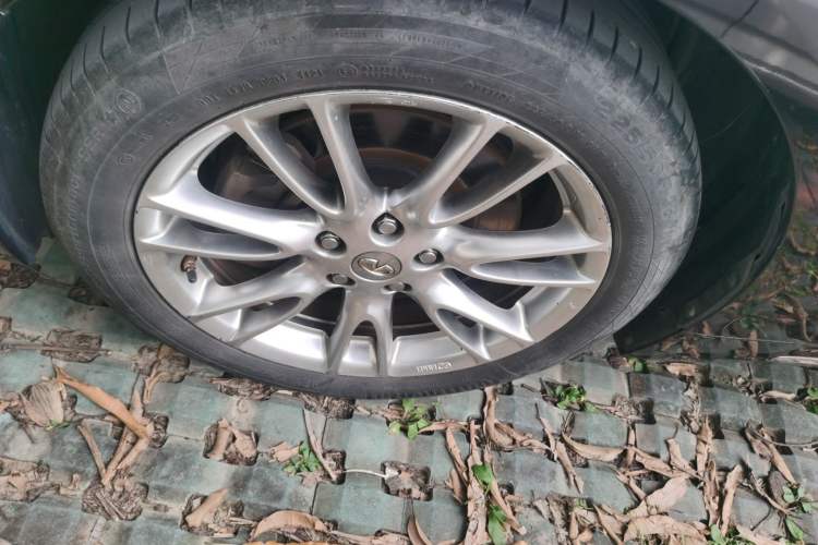 Used Infiniti Q50L 2015 2.0T Luxury Edition
