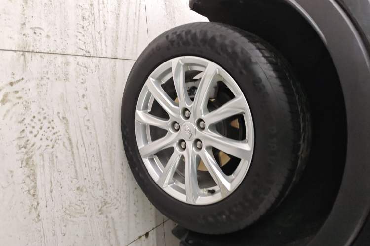 Used Cadillac XT4 2018 28T Two-Wheel Drive Tech Version