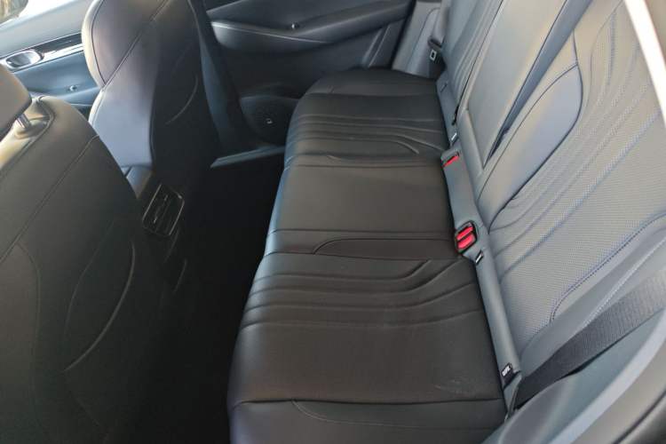 Used  E5 2024 530km Starship Edition
