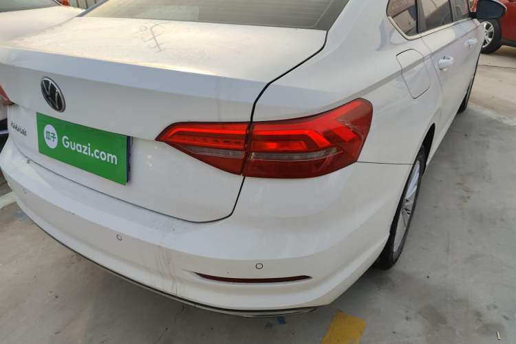 Used Volkswagen Lavida 2021 1.5L Automatic Comfort Edition
