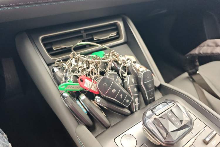 Used BYD Qin L 2025 DM-i Smart Drive 120KM Superior Model
