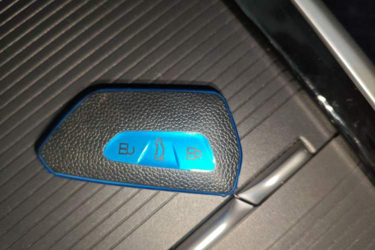 Used Volkswagen Passat 2025 Pro 380TSI Dragon Glory Edition
