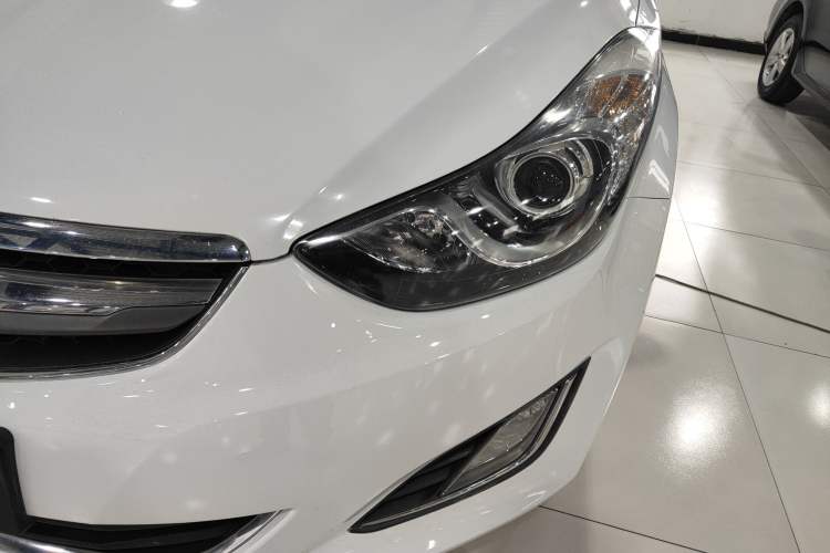 Used Hyundai Elantra (5th Generation / Langdong) 2015 1.6L Automatic Fashion Model
