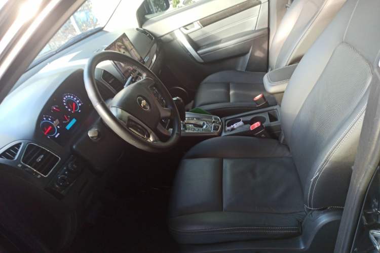Used Chevrolet Captiva 2014 2.4L 4x4 Flagship Edition 7 Seats