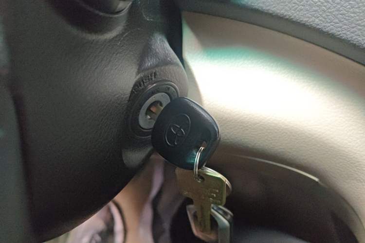 Used Toyota Highlander 2012 2.7L Two-Wheel Drive 7-Seater Luxury Edition
