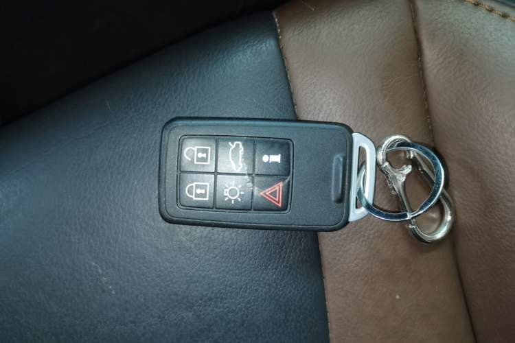 Used Volvo XC60 2017 T5 AWD Smart Upgrade Edition