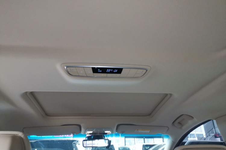 Used Buick GL8 2023 ES Lu Zun Deluxe Model
