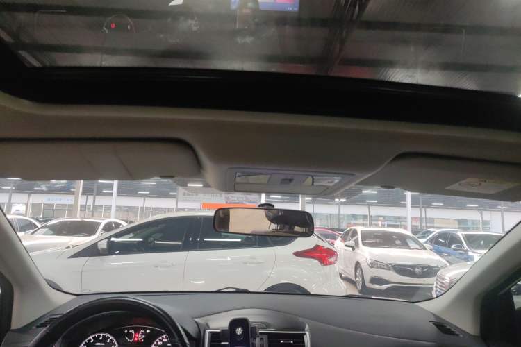 Used Nissan Tiida 2021 1.6L CVT Cool Edition