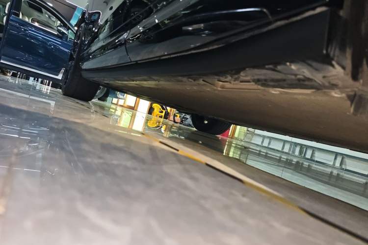 Used Zeekr 7X 2025 100 kWh Long-Range Rear-Wheel Drive with Intelligent Driving Features
