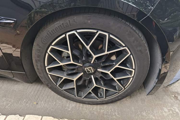 Used Zeekr 001 2024 ME Edition 100 kWh All-Wheel Drive