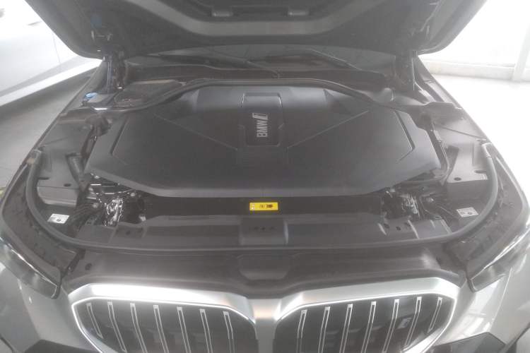 Used BMW i5 2024 eDrive 35L M Sport Package
