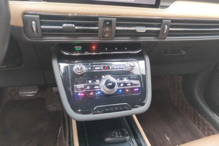 Used Lincoln Corsair 2020 2.0T Two-Wheel Drive Luxury Edition
