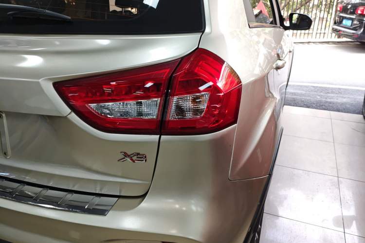 Used Geely Auto Vision X3 2017 1.5L Automatic Elite Model
