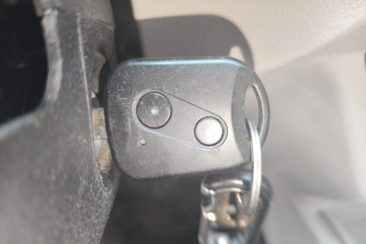 Used Jinbei Hiace X30 2021 1.5L Business-Class Central Air-Conditioned Coach China VI Standard Model SWC15M
