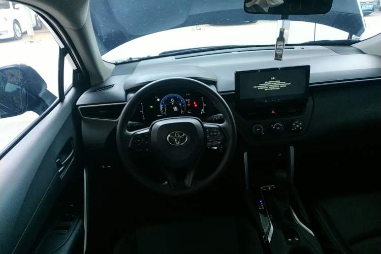 Used Toyota Corolla Cross 2023 2.0L Pioneer Edition
