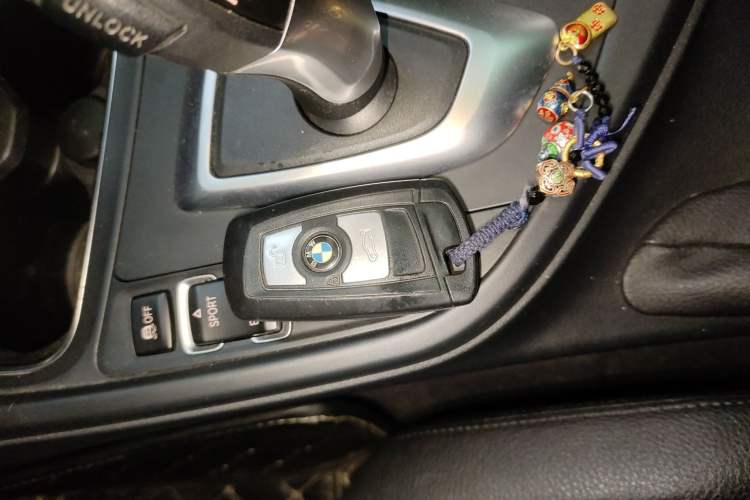 TDK.VehicleDetails.img