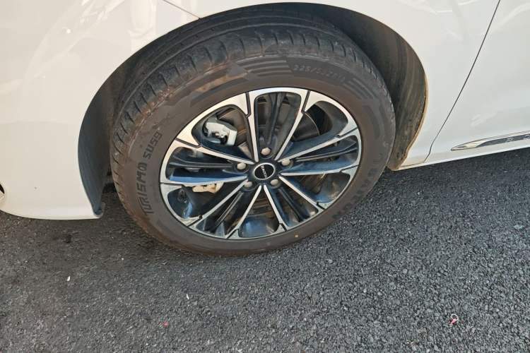 Used Roewe iMAX8 2021 400TGI Supreme Series Lu Zun Edition
