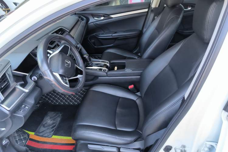 Used Honda Civic 2016 220TURBO CVT Luxury Edition
