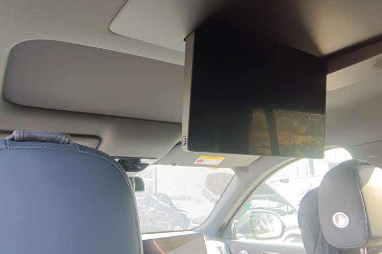 Used Li Auto L8 2024 Ultra Model
