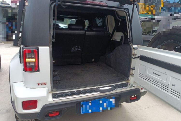 Used Beijing Auto BJ40 2021 2.0D Automatic Four-Wheel Drive Blade Hero Edition Adventurer Type
