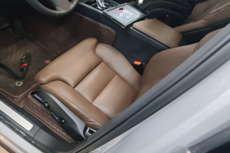 Used Volvo XC60 New Energy 2025 Plug-in Hybrid Long-Range All-Wheel Drive Smart & Luxurious Edition