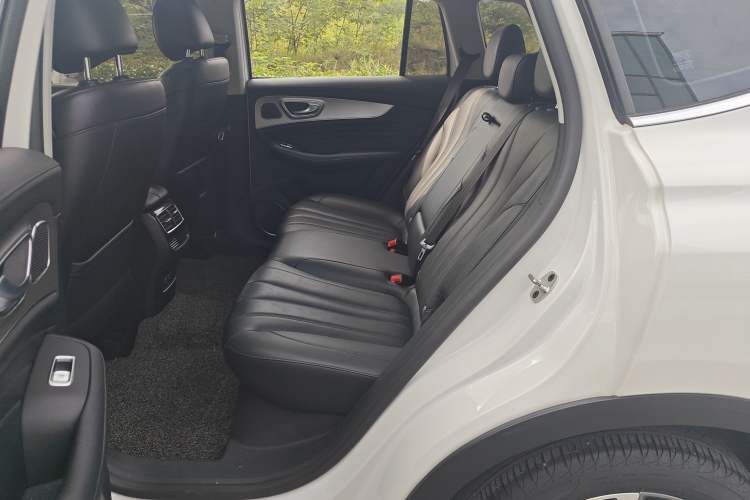 Used Roewe RX5 MAX 2019 300TGI Automatic Smart Cabin Luxury Edition
