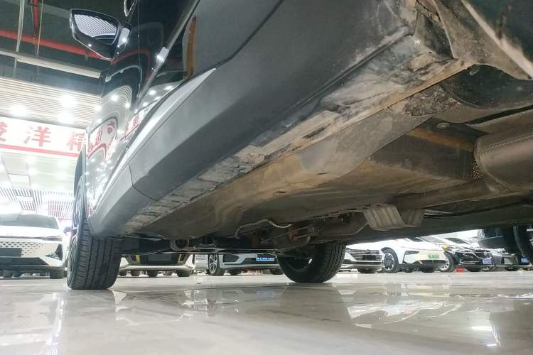 Used  Lingyun 2025 300T Two-Wheel Drive Starry Edition
