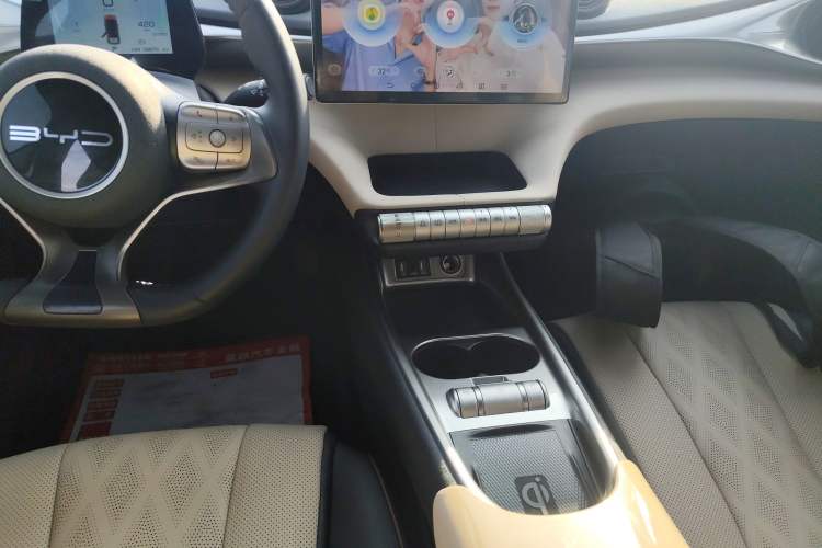 Used BYD Dolphin 2023 420 km Fashion Edition