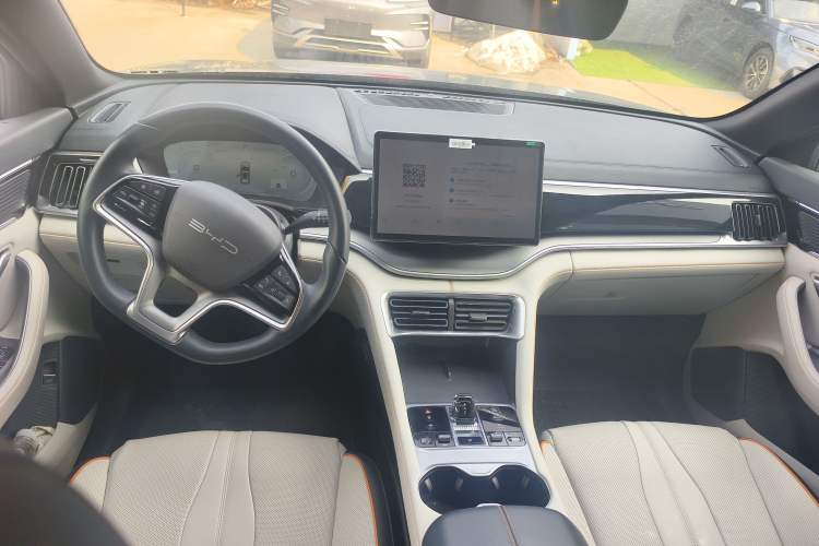 Used BYD Song PLUS New Energy 2023 Champion Edition DM-i 110KM Flagship PLUS
