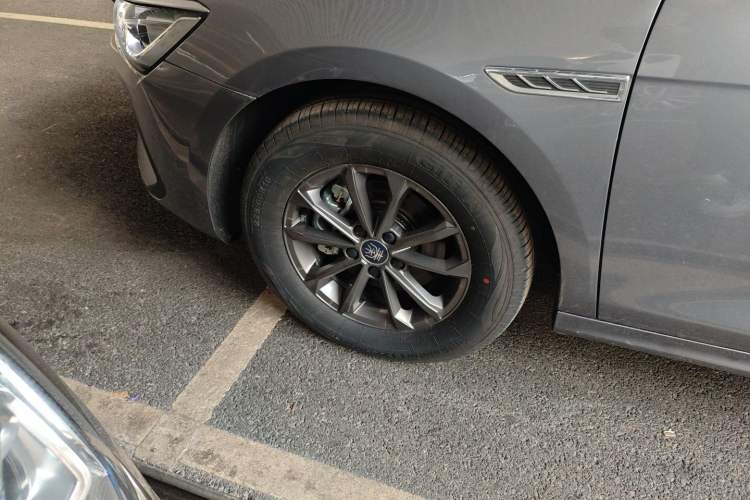 Used BYD Qin PLUS 2021 EV 400KM Leading Comfort Edition
