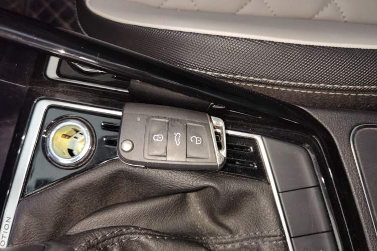 Used Volkswagen Tayron 2023 Revised Version 380TSI All-Wheel Drive R-Line High-Energy Edition