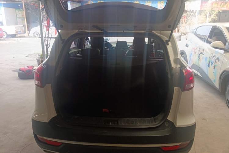 Used  Refine S3 2017 1.5L Manual Luxury Smart Model