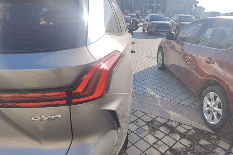 Used Roewe RX9 2023 2.0T All-Wheel-Drive Luxury Edition
