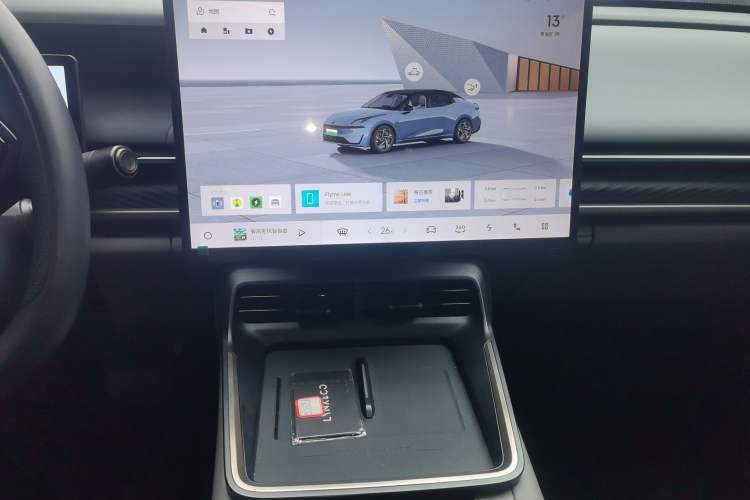 Used Lynk & Co 07 2024 EM-P 126 Long-Range Ultra
