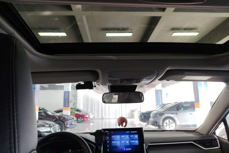 Used Toyota RAV4 2021 2.0L CVT Two-Wheel Drive Fashion Edition
