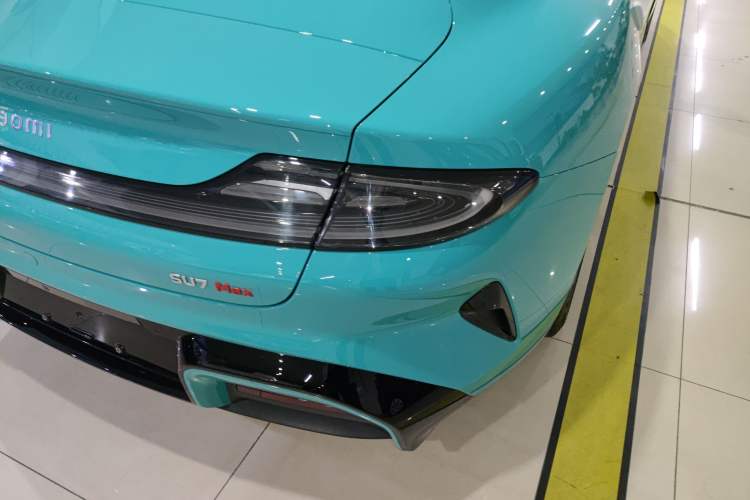 Used  SU7 2024 Four-Wheel Drive Ultra-Long Range Advanced Intelligent Driving Max Edition
