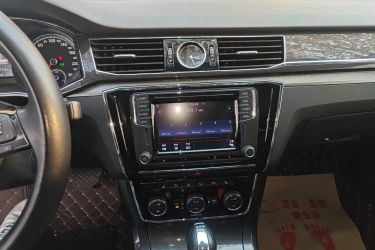 Used Volkswagen Passat 2016 330TSI DSG Prestige Edition
