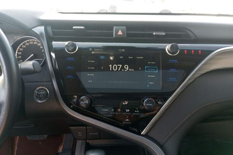 Used Toyota Camry 2019 Dual-Engine 2.5 HG Luxury Edition China VI Standard
