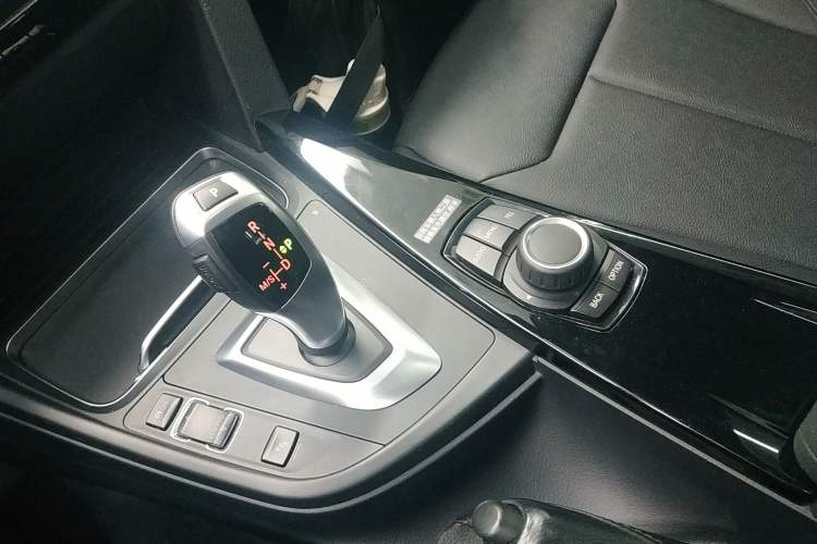 Used BMW 3 Series 2017 320Li Fashion Model
