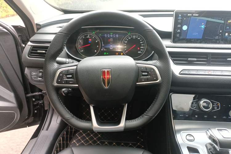 Used Hongqi H5 2022 Classic Model Facelift 1.8T Automatic Smart Connect Flagship Edition
