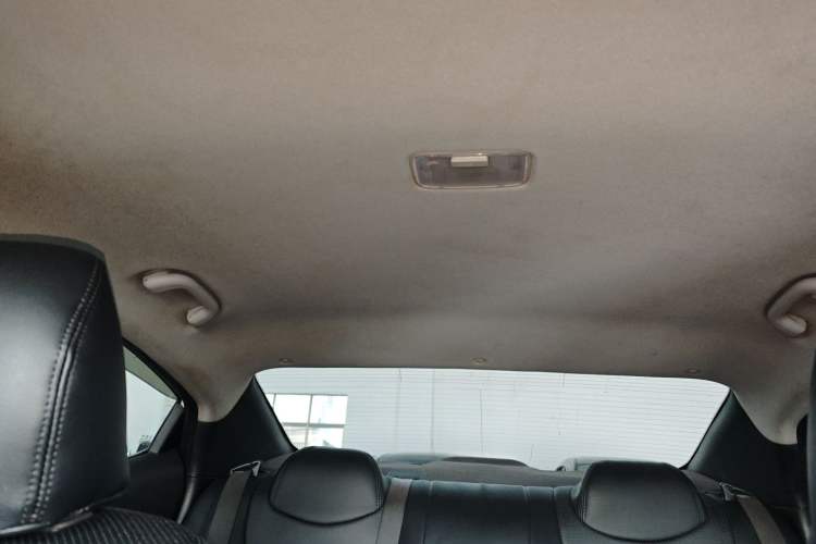 Used Hyundai Elantra 2016 1.6L Automatic Smart Version
