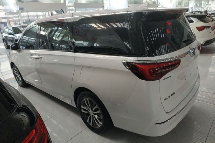 Used Buick GL8 2022 ES Landtrek 653T Luxury Edition