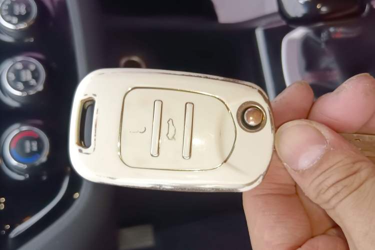 Used Baojun 310 2016 1.2L Manual Luxury Model
