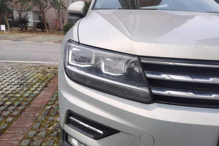 Used Volkswagen Tiguan L 2019 Updated Version 330TSI Automatic Two-Wheel Drive Panoramic Comfort Edition China VI Standard