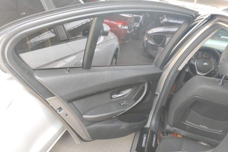 Used BMW 3 Series 2016 320i Fashion Model