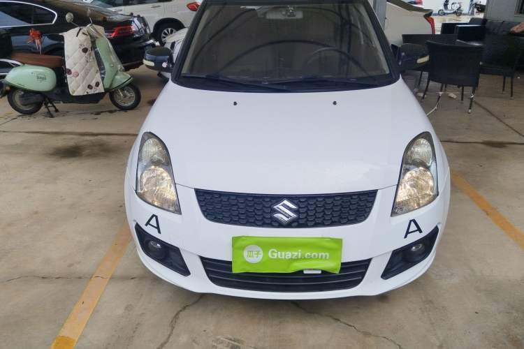 Used Suzuki Swift 2013 1.5L Automatic Standard Edition
